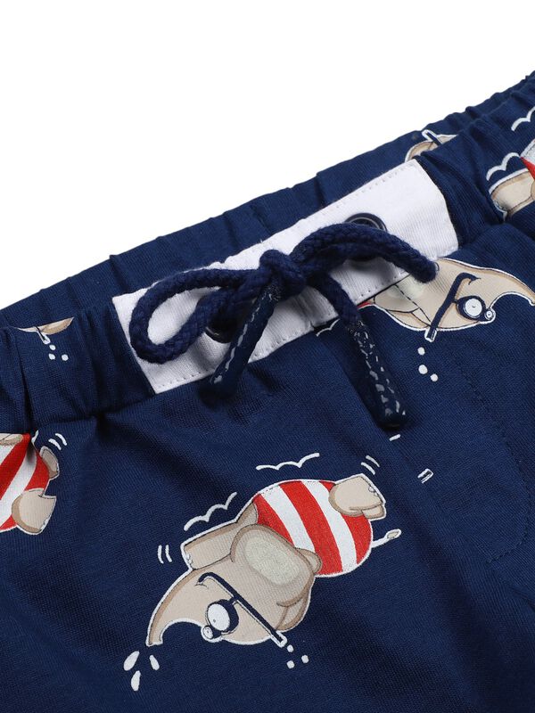 Boys White & Blue Printed T-Shirt with Short Pants image number 5